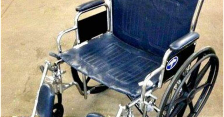 Medline Excel Extra-Wide Wheelchair, 24″  Review