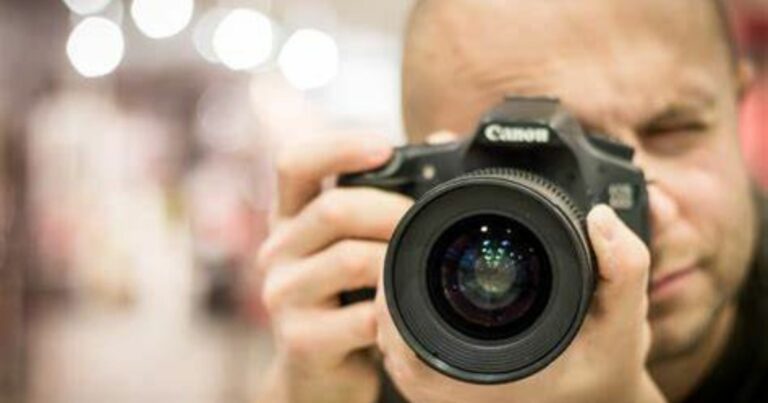 3 Best Cameras For Seniors In 2023