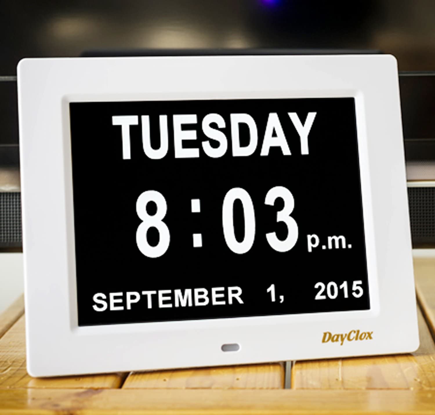 DayClox-–-The-Original-Memory-Loss-Digital-Calendar-Day-Clock