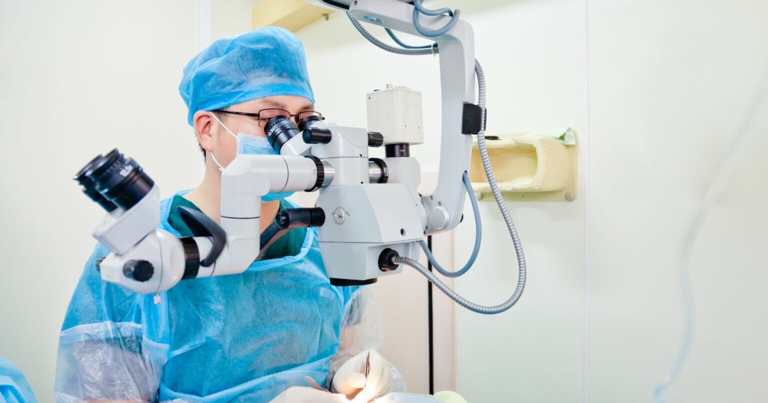 Does medicare pay for cataract surgery for seniors elderly independence